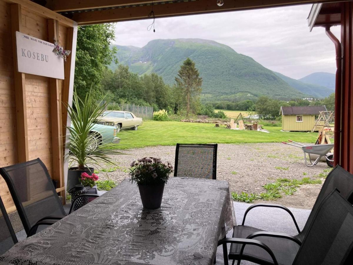 Rodseth Gardsovernatting Hytter Molde Exterior foto
