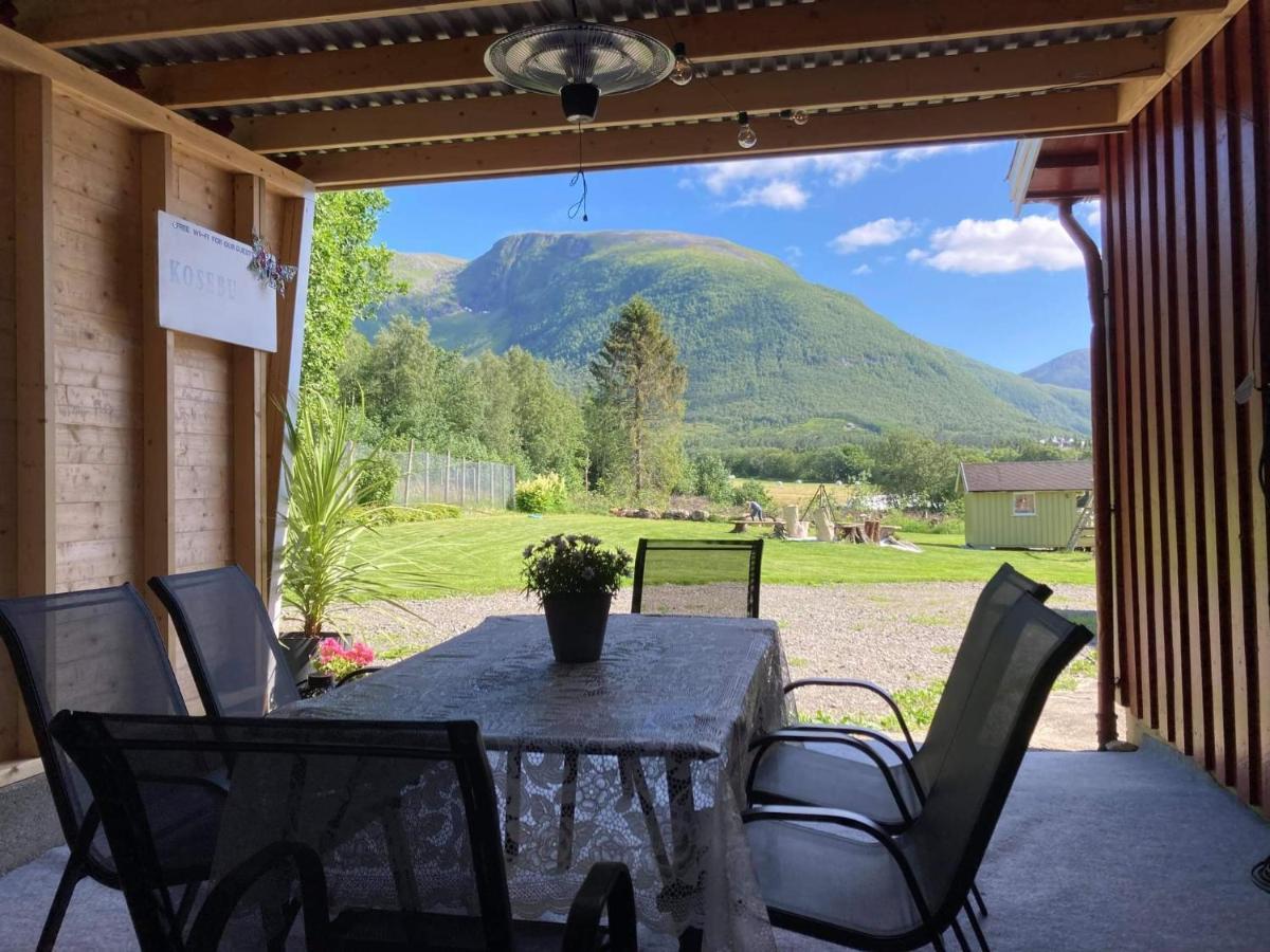 Rodseth Gardsovernatting Hytter Molde Exterior foto