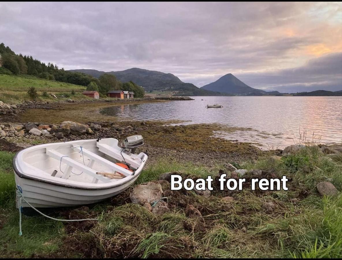 Rodseth Gardsovernatting Hytter Molde Exterior foto