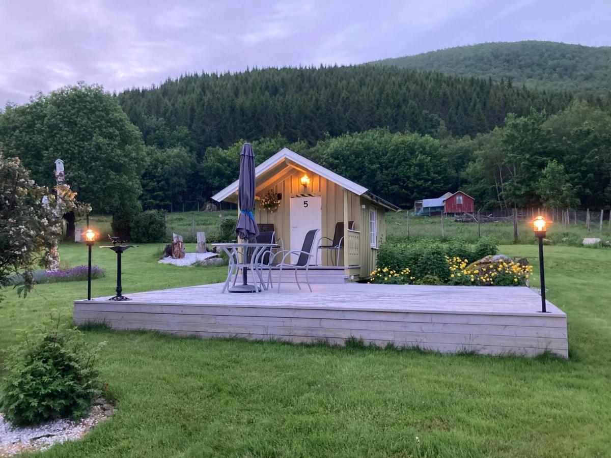 Rodseth Gardsovernatting Hytter Molde Exterior foto