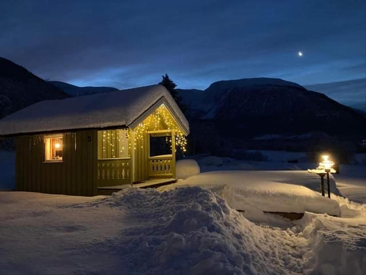 Rodseth Gardsovernatting Hytter Molde Exterior foto