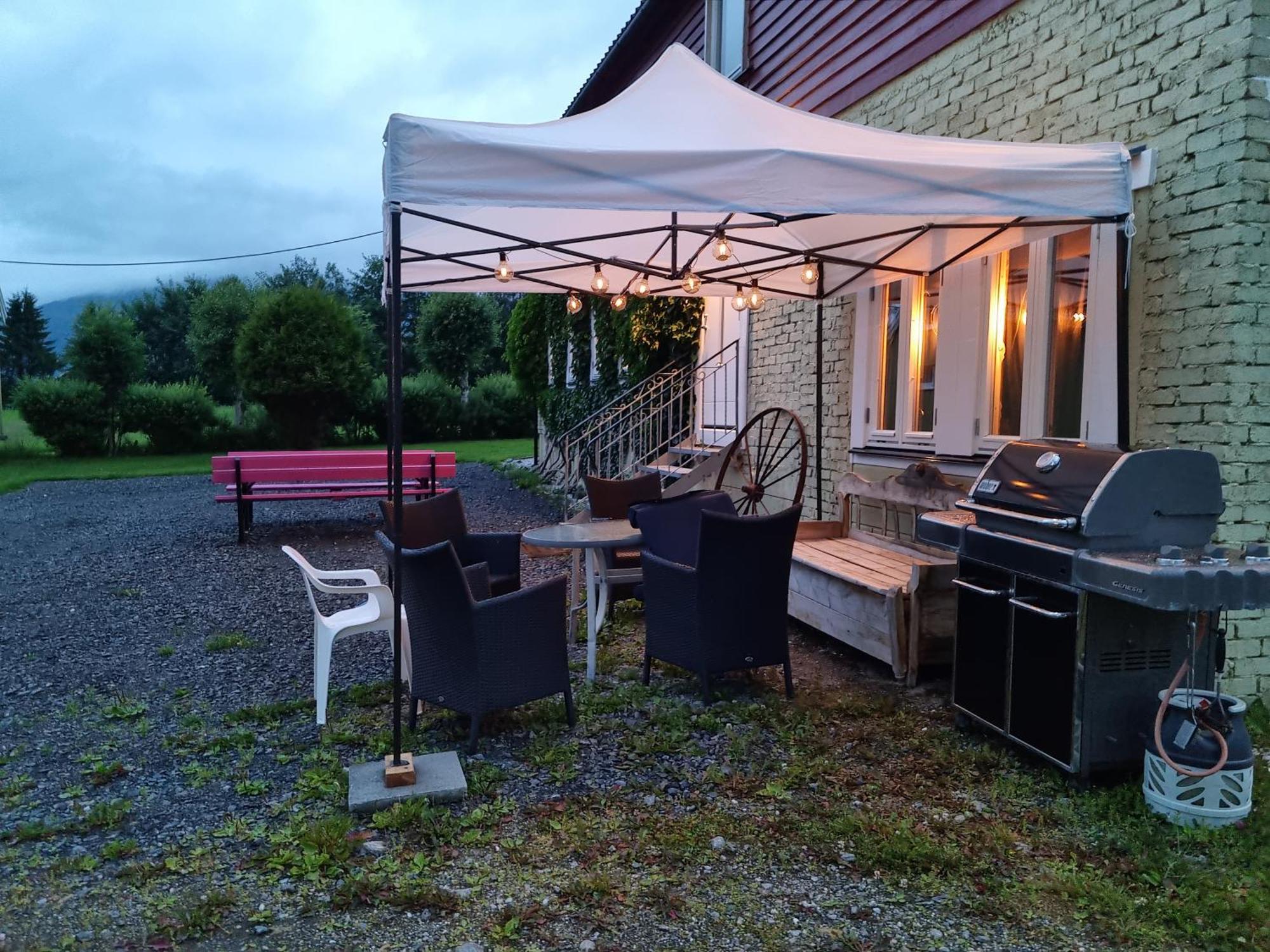 Rodseth Gardsovernatting Hytter Molde Exterior foto