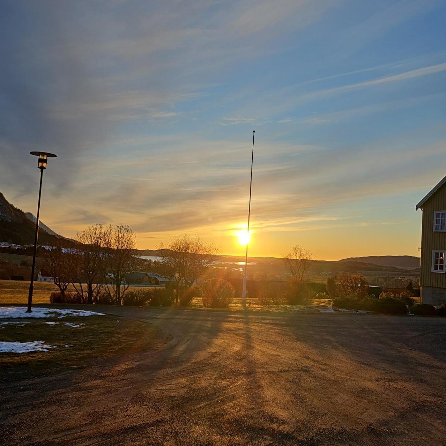 Rodseth Gardsovernatting Hytter Molde Exterior foto