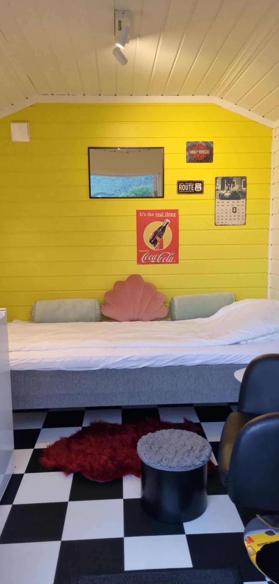 Rodseth Gardsovernatting Hytter Molde Zimmer foto