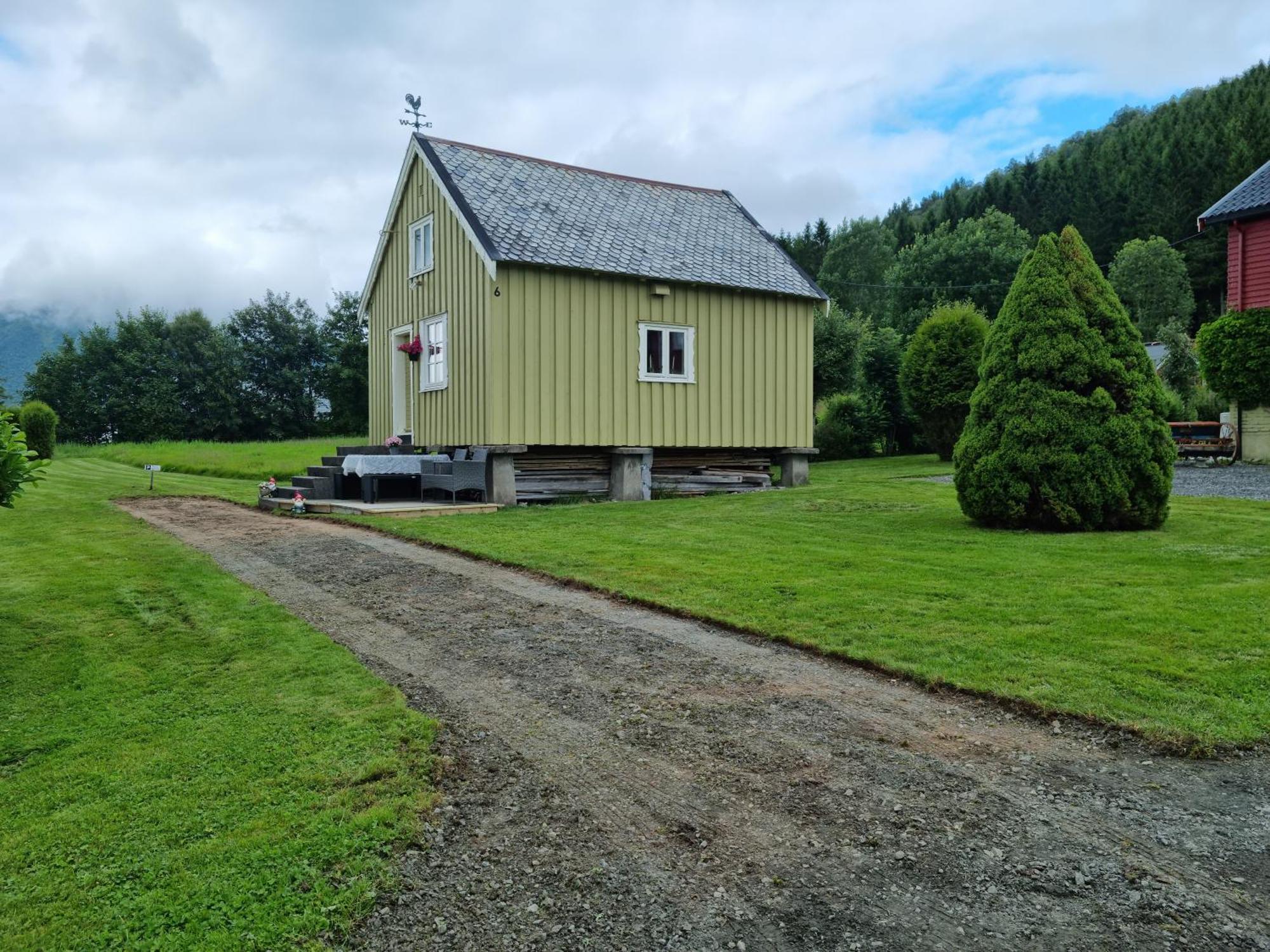 Rodseth Gardsovernatting Hytter Molde Zimmer foto